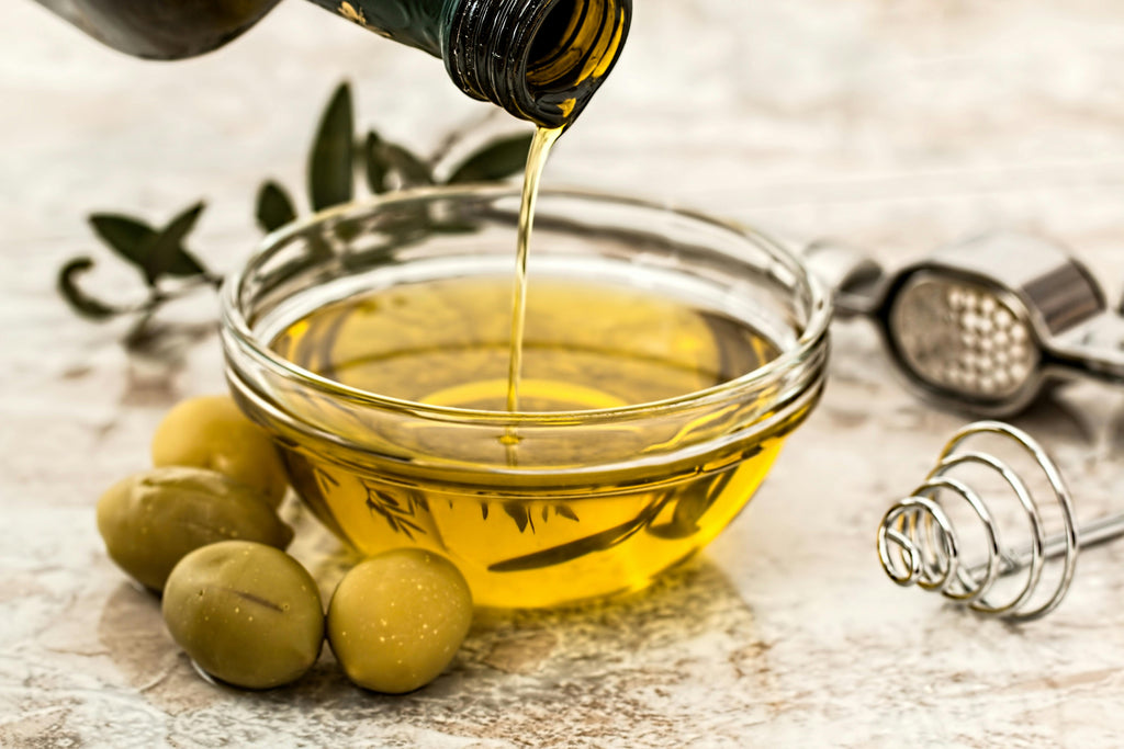 Embrace Healthier Choosing the Right Cooking Oils for a Healthier Lifestyle   🧑🏻‍🍳🍃